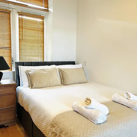 Cosy River View Flat At Temple Bar