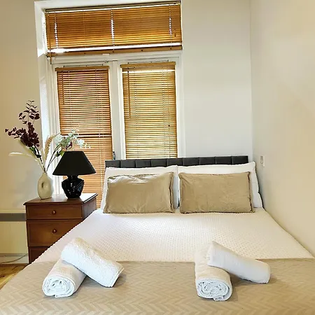 Daire Cosy Flat At Temple Bar